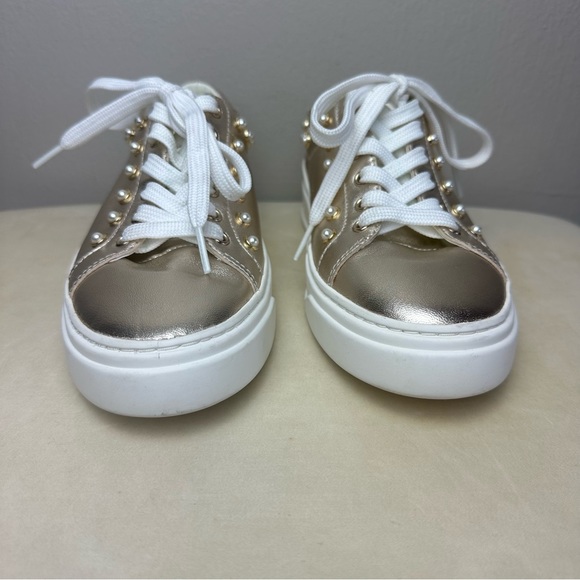 Stuart Weitzman Metallic Gold Pearly Low-Top Sneaker Sz 6 - Picture 2 of 8
